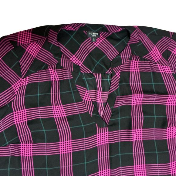 Torrid Pink & Black Plaid Blouse Size 2 (2X) Sheer Split Neckline 3/4 Sleeve Top - Picture 5 of 7